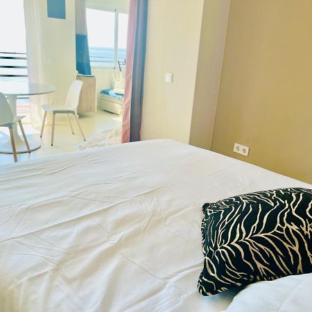 Apartamento Lujoso Y Moderno Vistas Panoramicas Al Mar Marbella Exterior photo